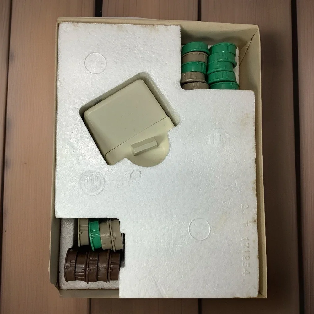 Vintage 1970's Professional Buttonholer by Singer Original Box - 20‎ Templates